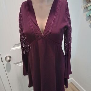 Alterd State XS. Deep Burgundy V-Neck Dress with Lace Bell Sleeves Mini